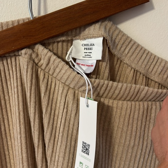 Chelsea peers pajama set - Picture 5 of 5